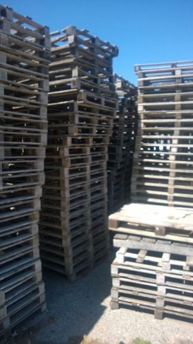 47x39 used wood pallets - $3.50 each