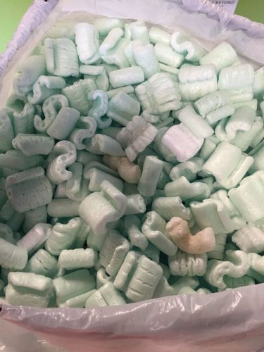 Packing Peanuts 13 gallon bag (mixed)