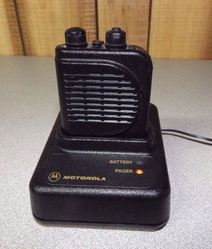 Motorola Minitor III A03YMS9238BC VHF SV Stored Voice Pager with Charger