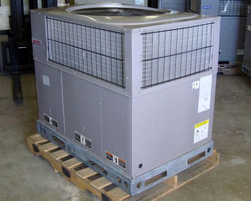 Icp 2.5 ton pkg. air conditioner, option for elec. heat, 208/230v 1 ph - new 29 for sale