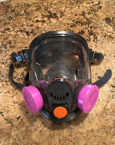 North Full Face Gas Mask Paint Respirator P/N: 80845 FREE SHIPPING. Size M/L