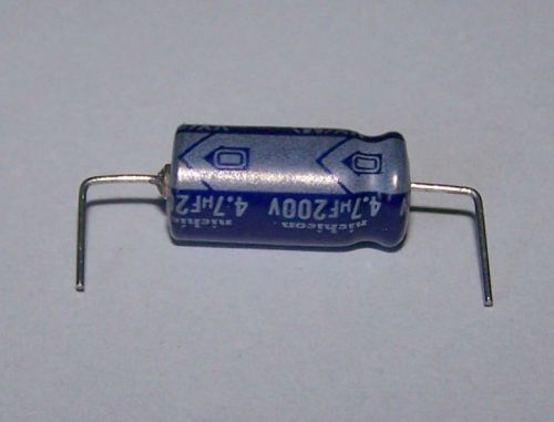 3 pcs, 4.7uF 200V, Axial  Electrolytic capacitors. Preformed leads, 17C8a