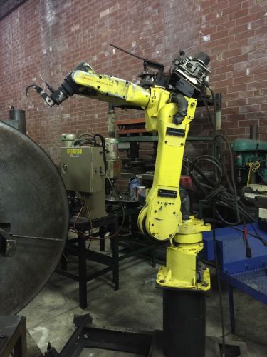 Fanuc ArcMate 100 Robotic Welder
