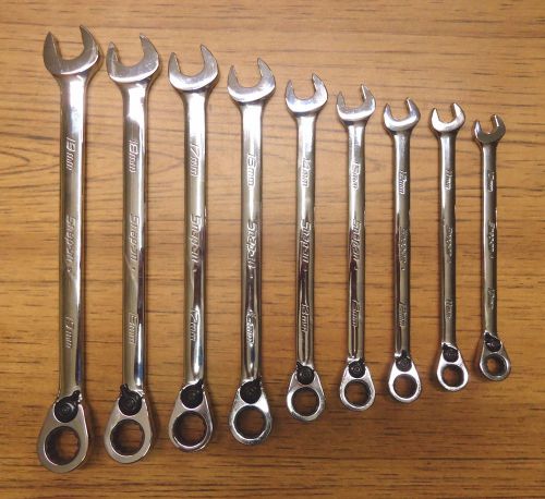 Snap-On 9-Pc Metric Ratcheting 12-Pt Combination Wrenches 10mm - 19mm SOEXRM710