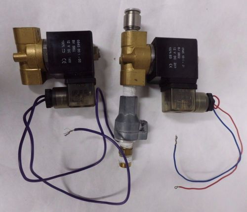 Lot of 2 stc 2w035-1/4-1-d 2 way direct acting solenoid nc brass valve (e6) for sale