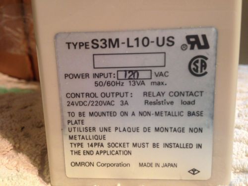 OMRON S3M-L10-US PHOTOELECTRIC SWITCH CONTROLLER *USED*