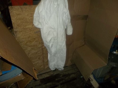 New tyvek protective coveralls 9wrl9 pbl 1428-2x/9wrl9 size 2xl *free shipping* for sale