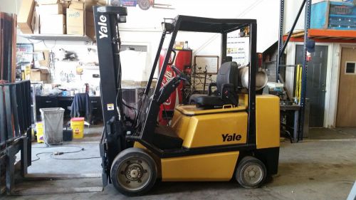 Forklift lift fork truck yale 5000 lbs cap triple mast propane used for sale