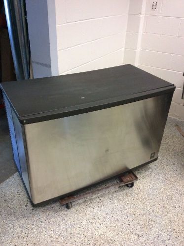 Manitowoc ice cube machine model qy1805w3 for sale