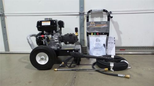 Mi-T-M GC-2403-0MHB 2400 PSI 2.4 GPM 6.5 HP Cold Water Gas Pressure Washer