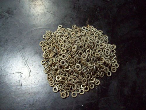 200 +   1/8 ID  Split Ring Lock Washers - GOLD Cadmium