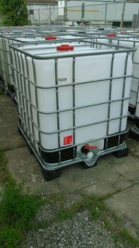 275 gallon food grade tote, container, liquid storage, prepping for sale