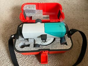 Sokkia B40 - Surveyor Automatic Level w/ Case