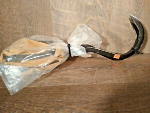 Perigo Hay 2-Hooks 13.5&#034; with D-Shaped Wood Comfort Grip Handle leather shield