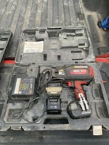 Max Rebar Tie Gun Two Batteries Charger And Case