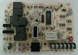 CARRIER BRYANT CONTROL BOARD  MODEL HK42FZ011  1012-83-9410A  (3465) C3 CP