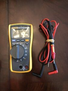Fluke 116 True RMS Digital Multimeter with Test  leads Fully Tested Barely Used