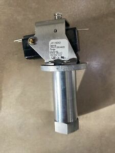 1/4&#039;&#039; PRESSURE SWITCH by STERIS Corporation OEM #: P129394023