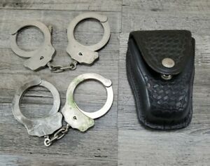 Tex Shoemaker 204C Black Basketweave Leather Double Cuff Handcuff Case W/Cuffs