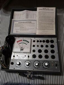 MODEL 257 VACUUM TUBE TESTER, Accurate Instrument Co.with Manual VINTAGE MODEL