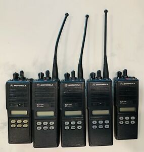 Motorola MTS 2000  II FLASHpoint UHF H01UCF6PW1BN Portable 2-Way Radio  LOT OF 5