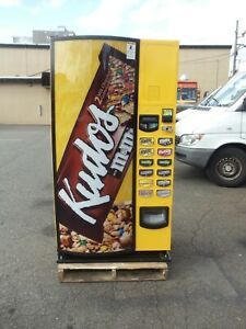 Vendo  Outdoor Refrigerated  M &amp; M  Vending Machine