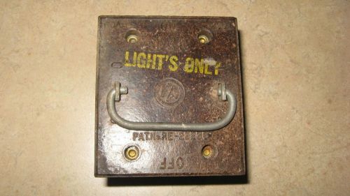 FA FRANK ADAMS ELECTRIC 60 AMP FUSE PANEL MAIN FUSE HOLDER FUSE PULL