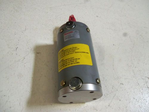 REXROTH 5218555110 CYLINDER *USED*