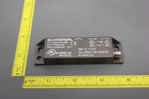 NEW SCHMERSAL NON CONTACT SAFETY SENSOR BNS 33-11Z-ST (S19-3-68A)