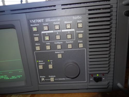 Tektronix Video Measurement Set Turbo VM700T 01/ 30 /11 Video Measurement Set