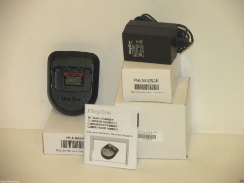 Motorola bpr40 mag one single unit mid-rate charger kit pmln4738ar for sale