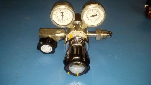 Advanced Specialty Gas Regulator 202LE125 3000 PSI MAX INLET