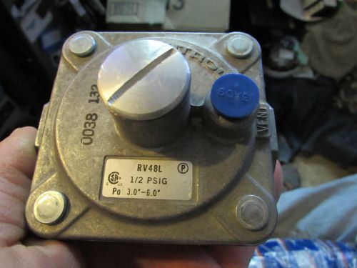Maxitrol gas pressure regulator rv48l1/2&#034; npt 3*-6* for sale