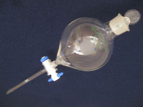 Chemglass, Separatory Funnel, Squibb,Globe Shaped,  #27, 4mm Stopcock 500 ml