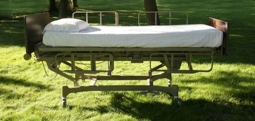 Hospital bed - fully electric - hillrom 840 for sale