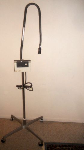 Welch Allyn 48300 Exam Lite Box Light Source W/ Fiber Optic Light Pipe &amp; Stand