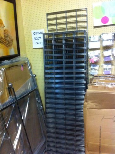Gridwall Retail Display Gridwall - LOT OF 100 Pieces