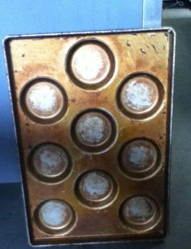 5&#034; 1/2 Inch Restaurant/ Bakery Bread sheet pans(Being sold by Lot  Of 100 $4.00)