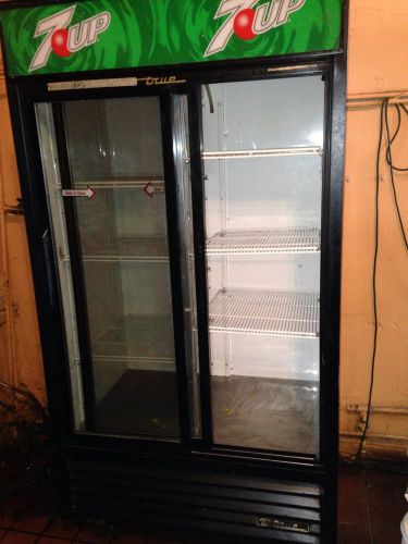 True GDM-37 37 cu. ft. Commercial Refrigerator
