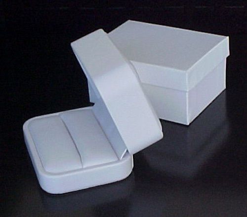One white leatherette double ring wedding presentation jewelry storage gift box for sale