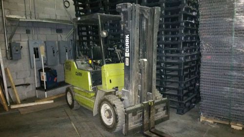 Clark forklift lpg, 3 stage mast, tilt and side shift, long forks for sale