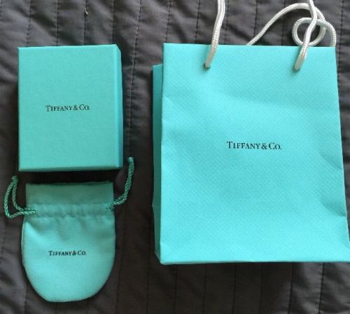 AuthTiffany &amp; Co New Facture Blue Gift Box ,Bag  And Small Canvas Bag
