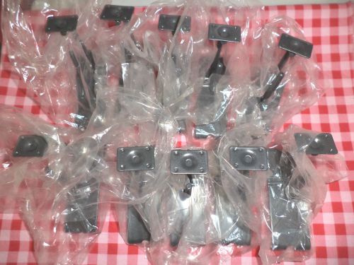 @-@ 10 pc lot of 2&#034; grid wall scanner hooks for a 3&#034; square grid wall display for sale