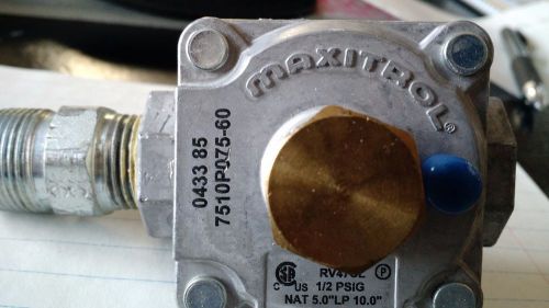 Maxitrol RV47CL Gas Pressure Regulator 1/2&#034; PSIG NAT 5.0&#034; LP 10.0&#034;