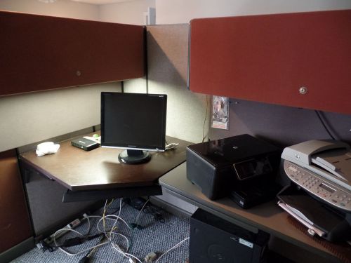 Office cubicle-herman miller design -very nice!!! for sale