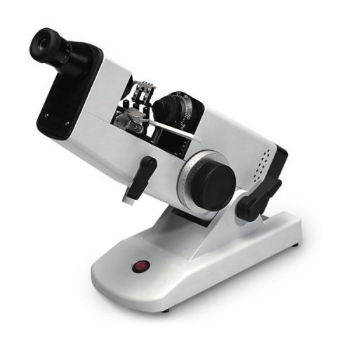 Manual lensometer with prism compensator