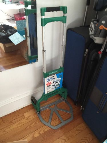 Magna Cart Personal Hand Truck Carrito De Mano Holds 150 lbs, Used
