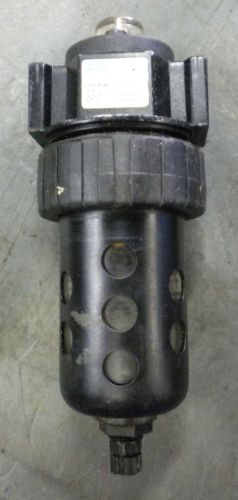 Speedaire pneumatic mini regulator w/ gage, 1/4&#034; npt, 150 psi, 2z768b, used for sale