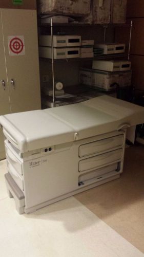 MEDICAL EXAM BEDS, EXCELLANT CONDITON, NEVER USED