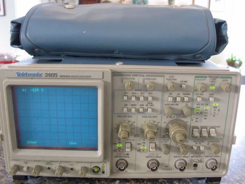 Great used Tektronix 2465 300MHz 4 Channel Oscilloscope W / Accessories